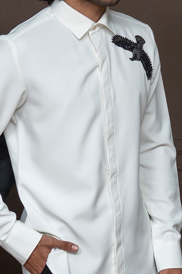 White Embroidered Party Wear Shirt by Varun Chakkilam Men at Pernia's Pop Up Shop