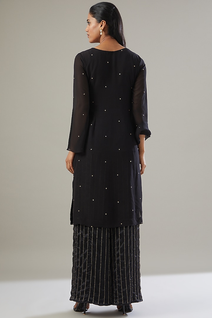Black Georgette Kurta Set by VIDHI AGRAWAL at Pernia's Pop Up Shop