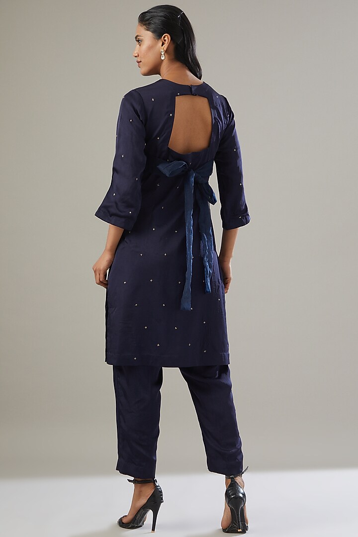Navy Blue Silk Satin Embroidered Kurta Set by VIDHI AGRAWAL at Pernia's Pop Up Shop