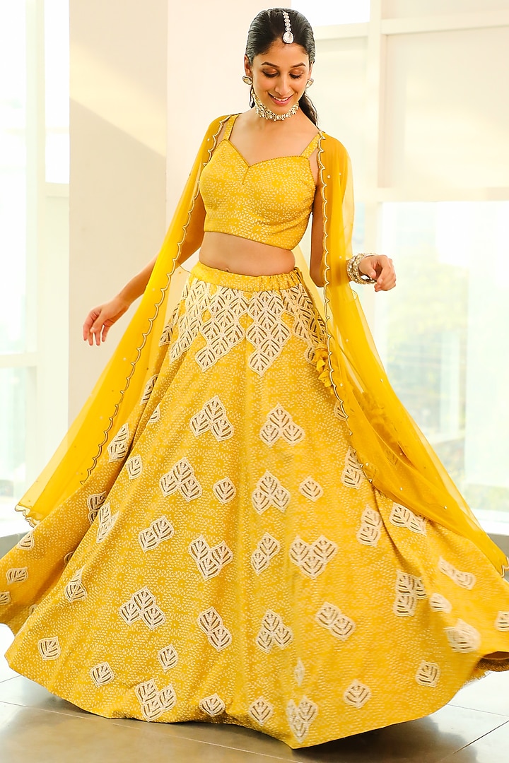 Canary Yellow Hand Embroidered Wedding Lehenga Set by Vidushi Gupta at Pernia's Pop Up Shop