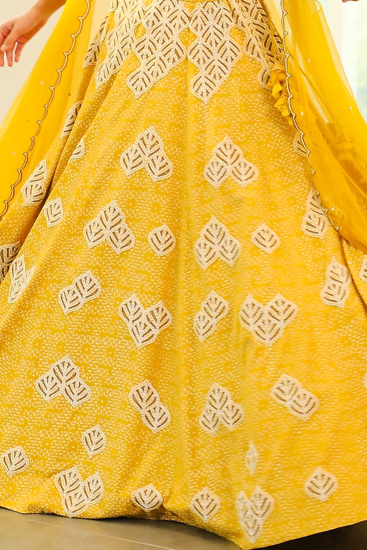 Canary Yellow Hand Embroidered Wedding Lehenga Set by Vidushi Gupta at Pernia's Pop Up Shop