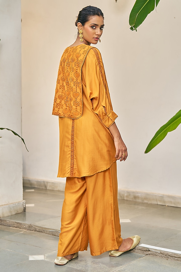 Ochre Yellow Pure Modal Silk & Pure Cotton Silk Embellished Kurta Set by Vidushi Gupta at Pernia's Pop Up Shop