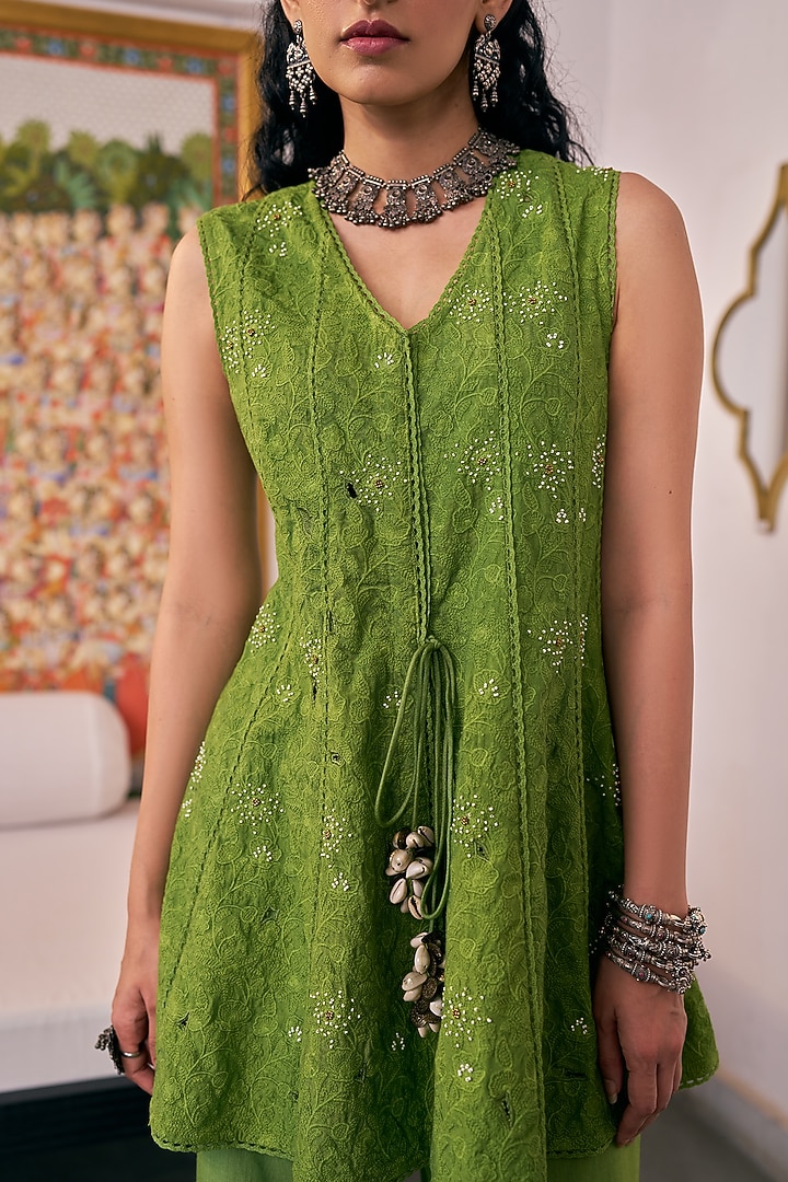 Pea Green Pure Modal Silk & Pure Cotton Silk Embellished Kurta Set by Vidushi Gupta at Pernia's Pop Up Shop