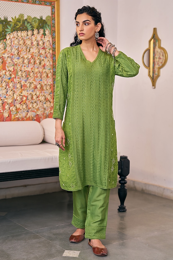 Pea Green Pure Modal Silk & Pure Cotton Silk Embellished Kurta Set by Vidushi Gupta at Pernia's Pop Up Shop