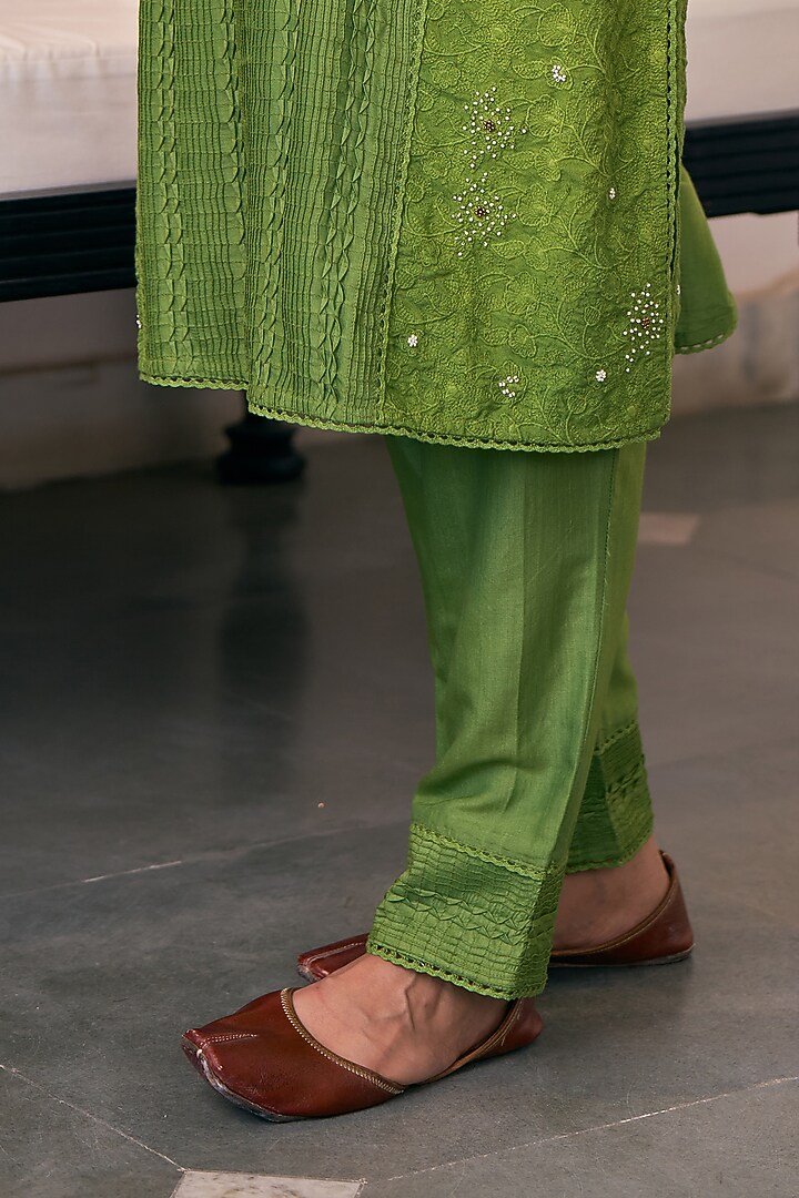 Pea Green Pure Modal Silk & Pure Cotton Silk Embellished Kurta Set by Vidushi Gupta at Pernia's Pop Up Shop