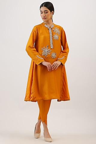 Mustard Pure Silk Floral Embroidered Kurta Set by Vidushi Gupta
