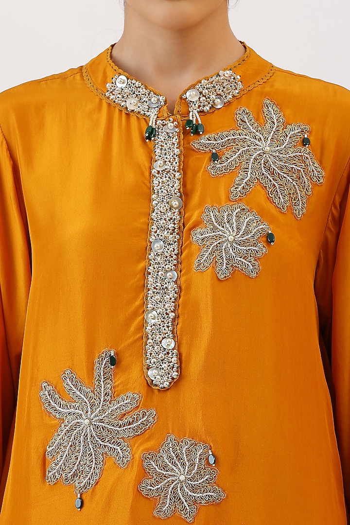 Mustard Pure Silk Floral Embroidered Kurta Set by Vidushi Gupta at Pernia's Pop Up Shop