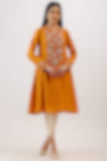 Mustard Pure Silk Botanical Embroidered A-Line Kurta Set by Vidushi Gupta at Pernia's Pop Up Shop
