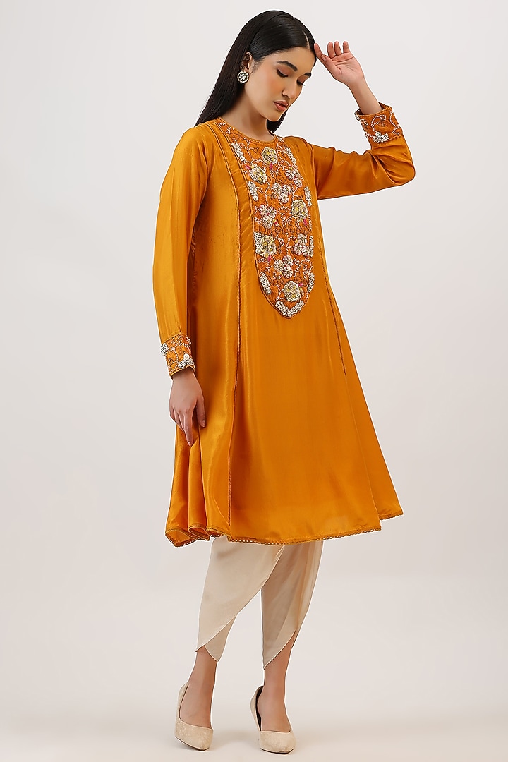 Mustard Pure Silk Botanical Embroidered A-Line Kurta Set by Vidushi Gupta at Pernia's Pop Up Shop