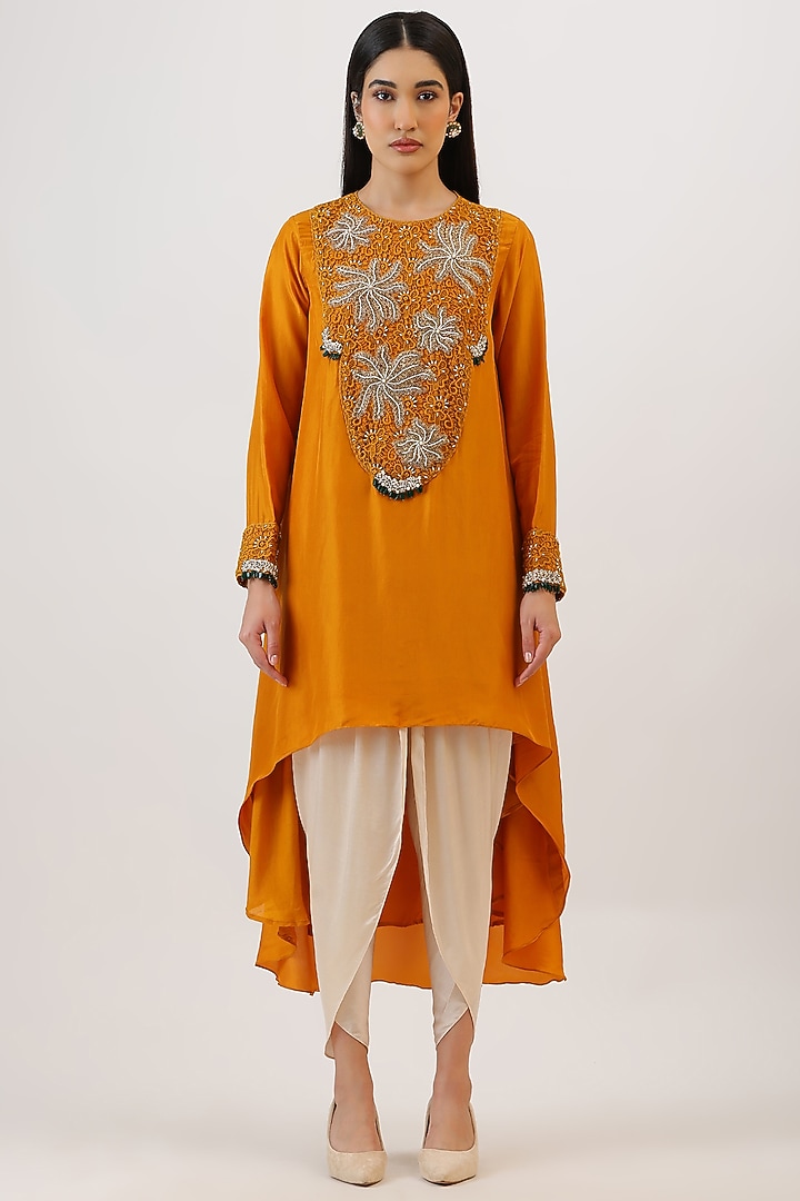 Mustard Pure Silk Asymmetrical Kurta Set by Vidushi Gupta at Pernia's Pop Up Shop