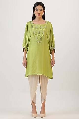 Green Pure Silk Botanical Embroidered Kurta Set by Vidushi Gupta