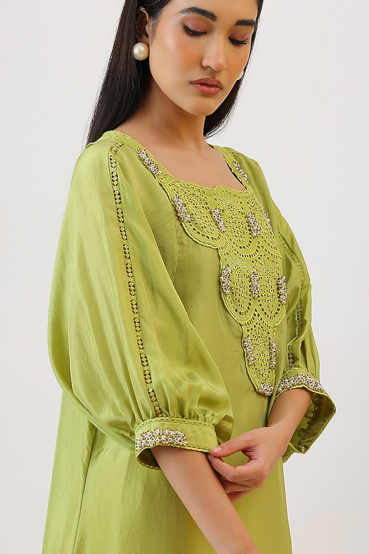 Green Pure Silk Botanical Embroidered Kurta Set by Vidushi Gupta at Pernia's Pop Up Shop