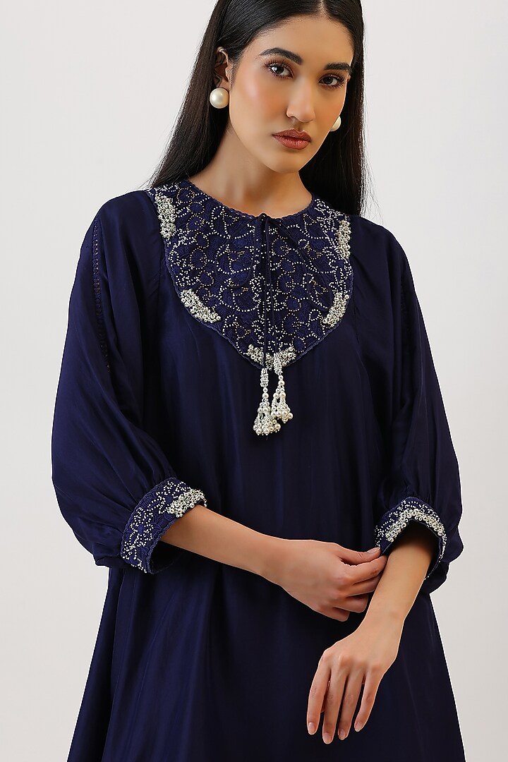 Aubergine Purple Pure Silk Floral Embroiderd Kurta Set by Vidushi Gupta at Pernia's Pop Up Shop