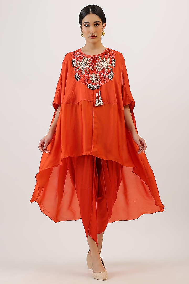 Tangerine Orange Pure Silk Floral Embroiderd Cape Set by Vidushi Gupta at Pernia's Pop Up Shop