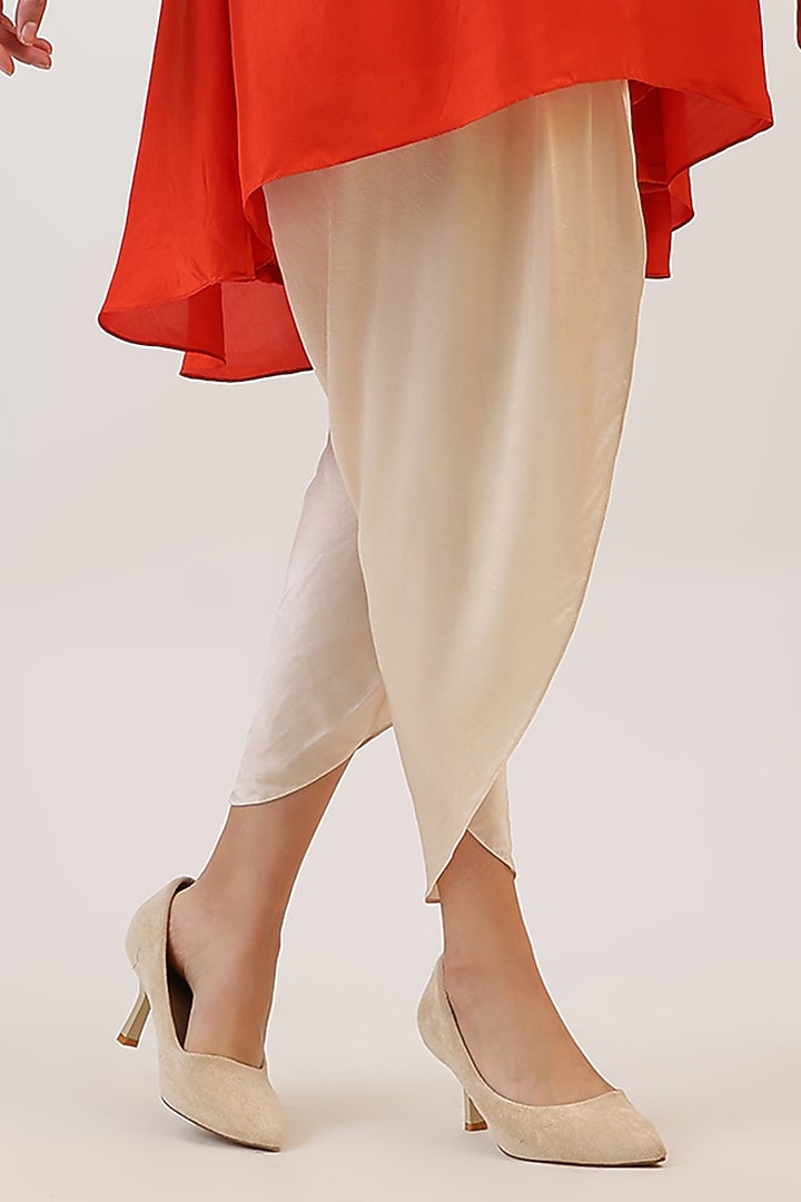 Tangerine Orange Pure Silk Floral Embroiderd Layered Kurta Set by Vidushi Gupta at Pernia's Pop Up Shop