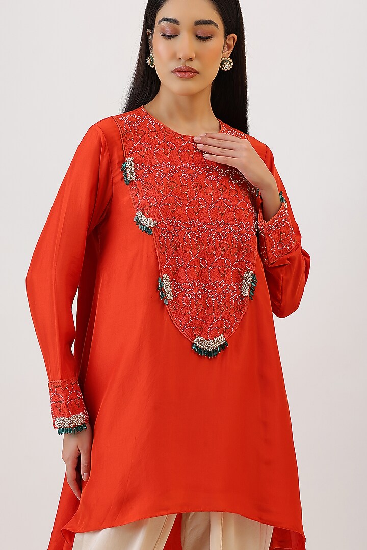 Tangerine Orange Pure Silk Floral Embroiderd Layered Kurta Set by Vidushi Gupta at Pernia's Pop Up Shop
