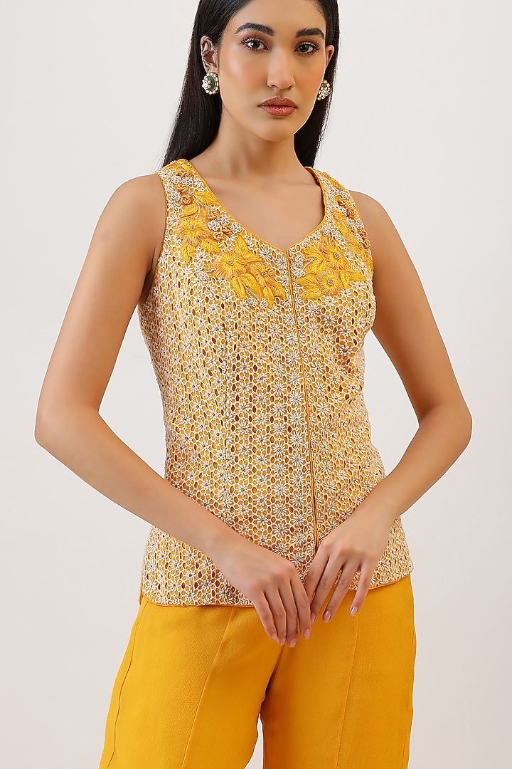 Yellow Pure Silk Honeycomb Embroiderd Jacket Set by Vidushi Gupta at Pernia's Pop Up Shop