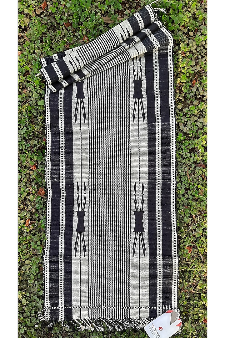 White & Black Cotton Handwoven Spear Table Runner by Vekuvolu Dozo