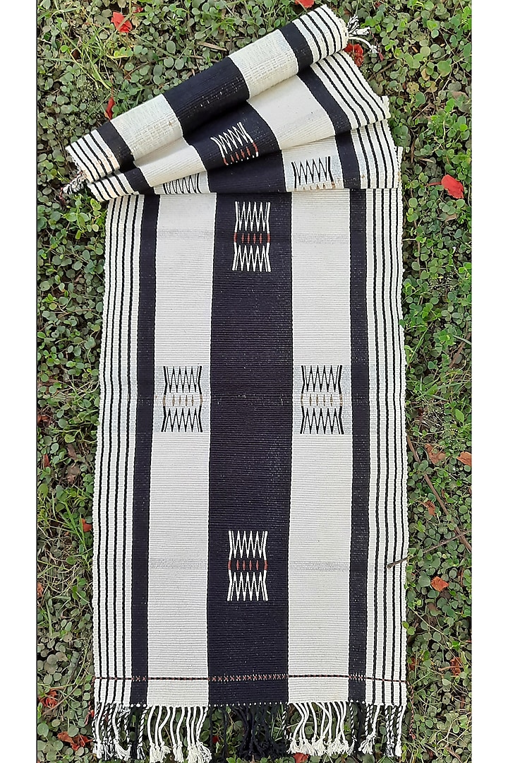 White & Black Cotton Handwoven Vishu Table Runner by Vekuvolu Dozo