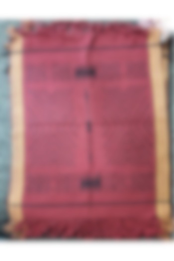 Red Cotton Handwoven Table Mat by Vekuvolu Dozo