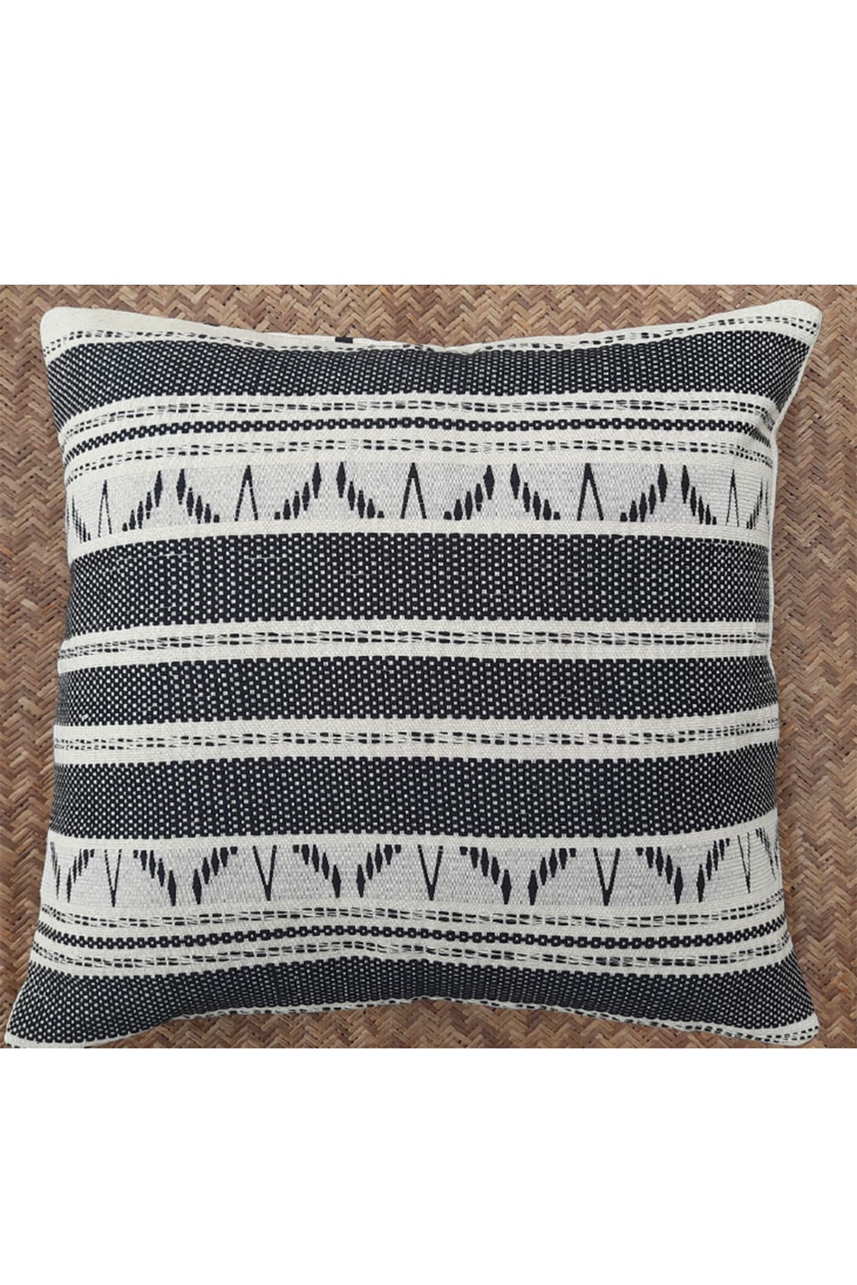 zig zag cushion covers
