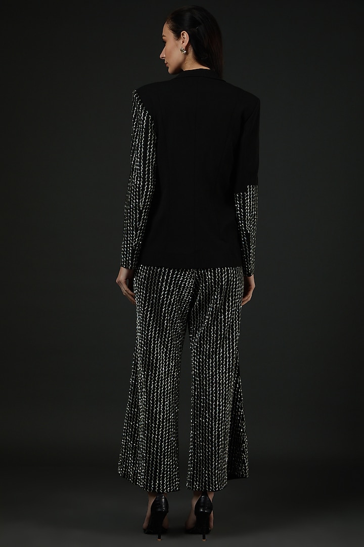 Black Spandex Embroidered Co-Ord Set by Vedika Soni at Pernia's Pop Up Shop
