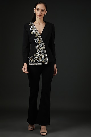 Black Spandex Embroidered Co-Ord Set by vedika soni