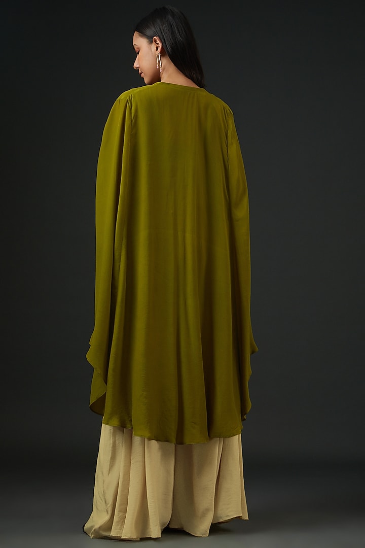 Mehendi Green Crepe Cape Set by Vedika Soni at Pernia's Pop Up Shop