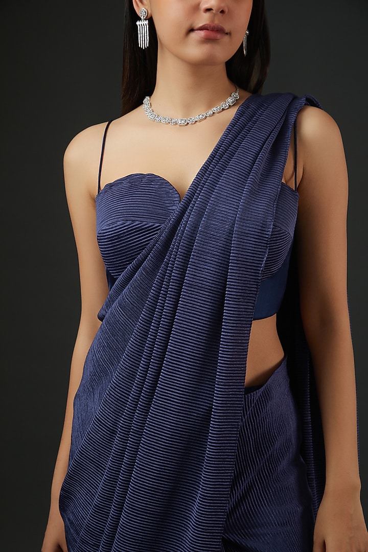Navy Blue Pre-stitched Party Wear Saree
by Vedika Soni at Pernia's Pop Up Shop