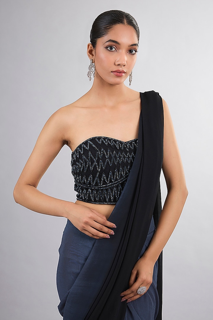 Black Georgette & Net Ombre Party Wear Saree Set by Vedika Soni at Pernia's Pop Up Shop