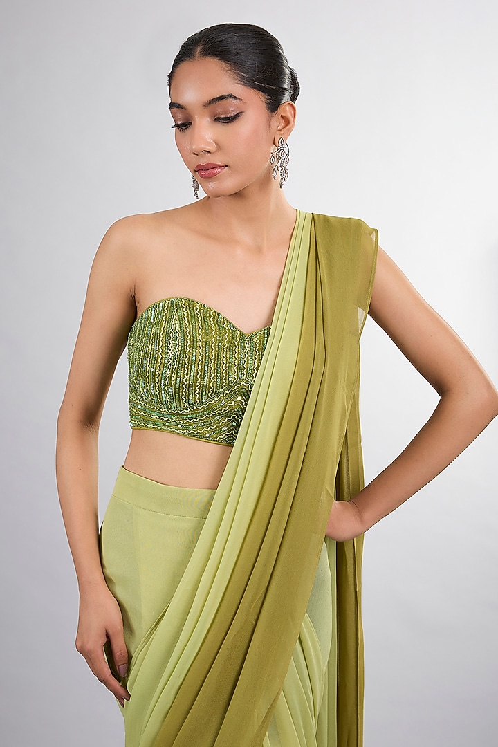 Green Ombre Georgette & Net Party Wear Saree Set by Vedika Soni at Pernia's Pop Up Shop