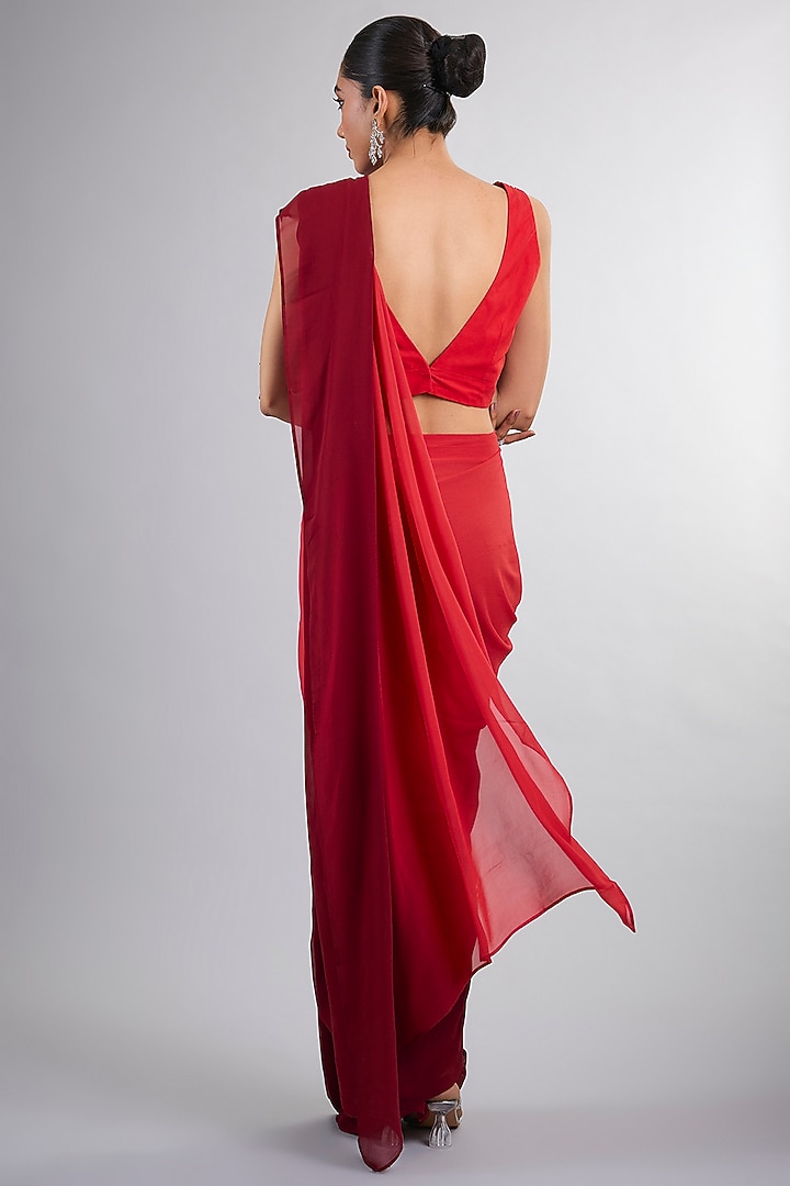 Red Georgette & Net Ombre Party Wear Saree Set by Vedika Soni at Pernia's Pop Up Shop