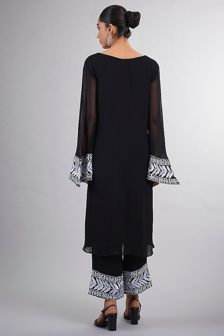 Black Georgette Hand & Machine Embroidered Kurta Set by Vedika Soni at Pernia's Pop Up Shop