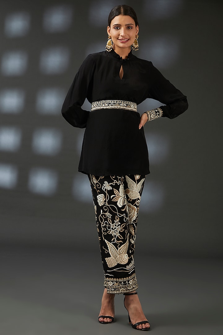 Black Crepe Embroidered Co-Ord Set by Vedika Soni at Pernia's Pop Up Shop