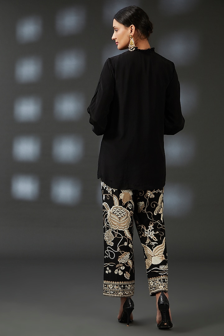 Black Crepe Embroidered Co-Ord Set by Vedika Soni at Pernia's Pop Up Shop