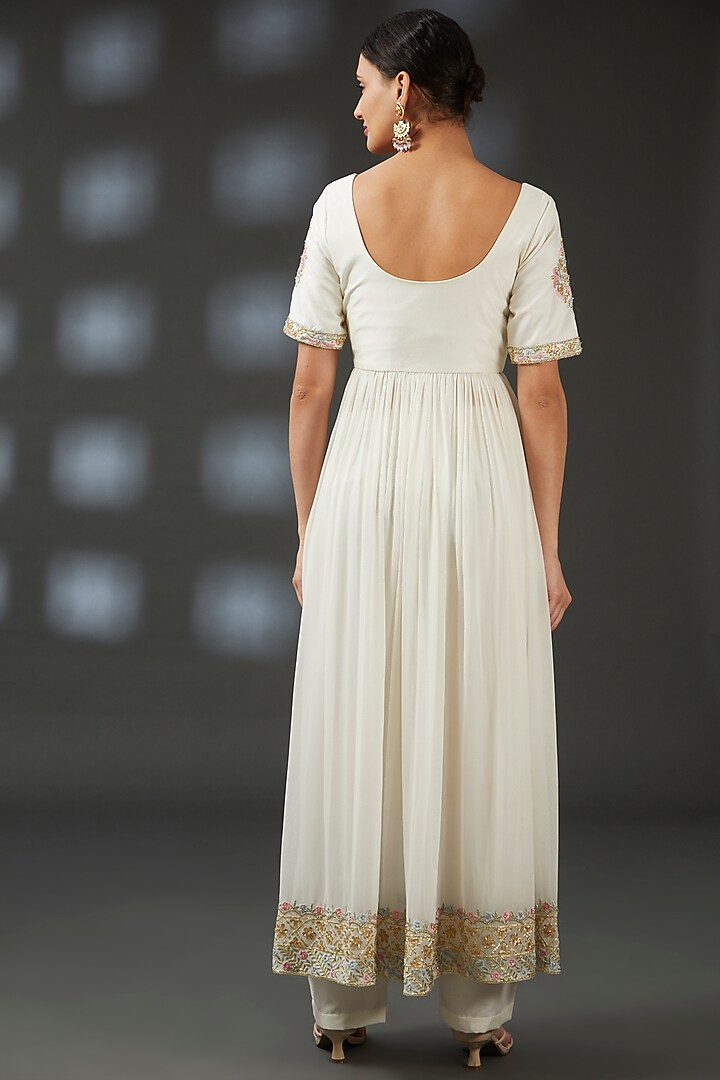 Ivory Georgette & Silk Hand Embroidered Kurta Set by Vedika Soni at Pernia's Pop Up Shop