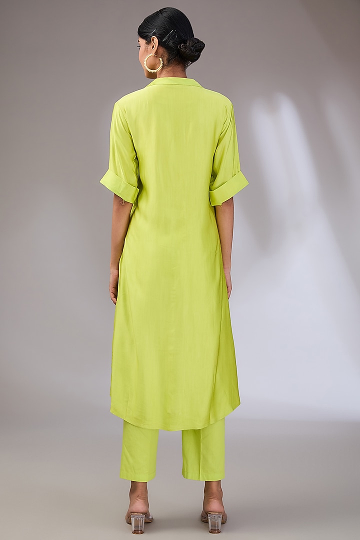 Neon Green Cotton Hand Embroidered Kurta Set by Vedika Soni at Pernia's Pop Up Shop