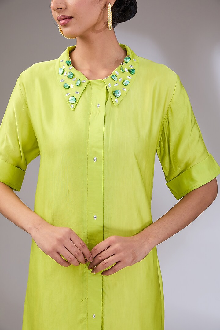 Neon Green Cotton Hand Embroidered Kurta Set by Vedika Soni at Pernia's Pop Up Shop