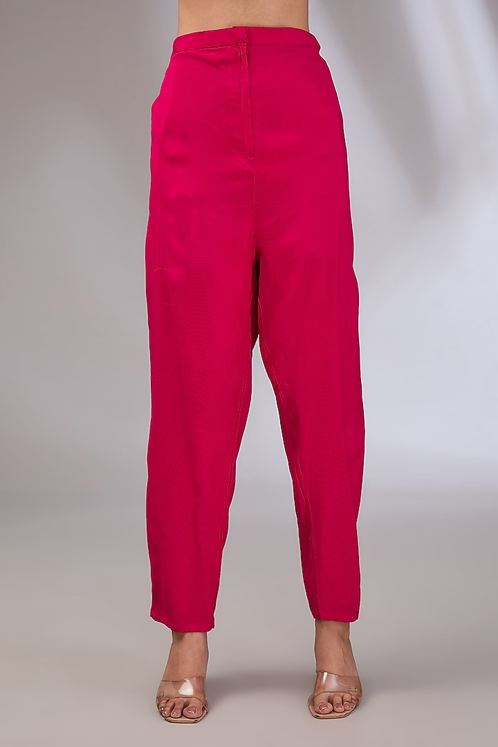 Red Silk Machine Embroidered Kurta Set by Vedika Soni at Pernia's Pop Up Shop