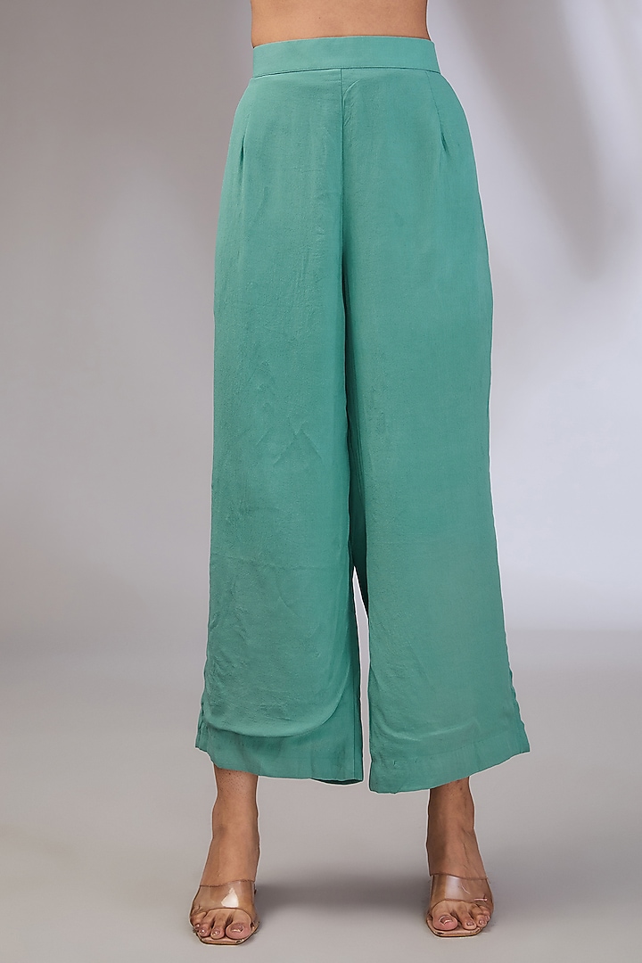 Sea Green Chanderi Machine Embroidered Kurta Set by Vedika Soni at Pernia's Pop Up Shop
