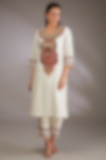 Ivory Chanderi Hand Embroidered Kurta Set by Vedika Soni