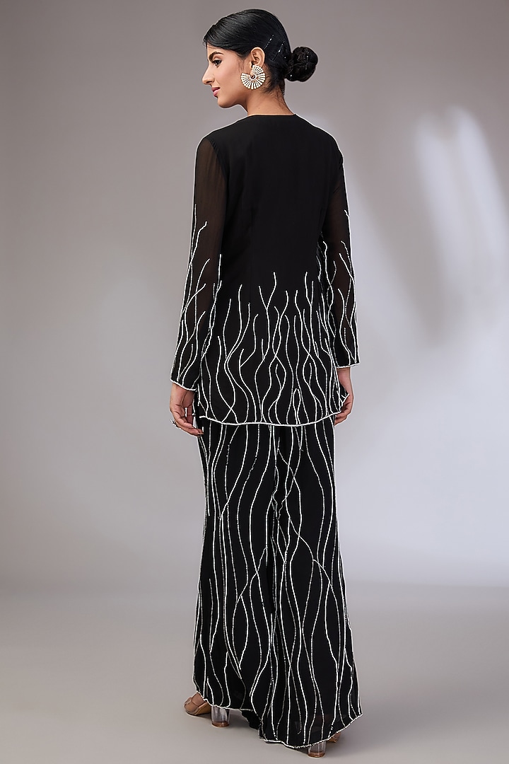 Black Georgette Hand Embroidered Kurta Set by Vedika Soni at Pernia's Pop Up Shop
