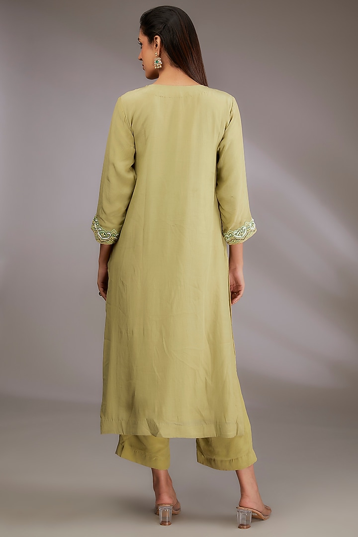 Green Crepe Machine Embroidered Kurta Set by Vedika Soni at Pernia's Pop Up Shop