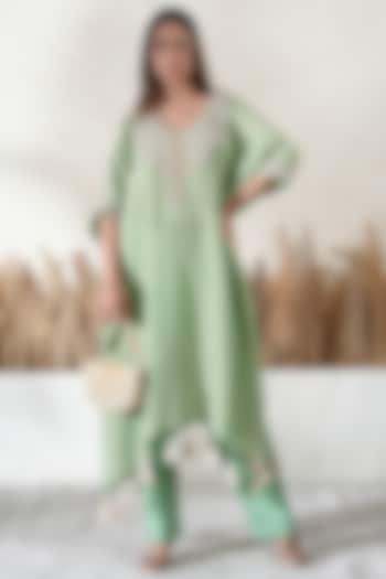 Pastel Green Crushed Tissue Embroidered Kaftan Set by Vedika Soni at Pernia's Pop Up Shop