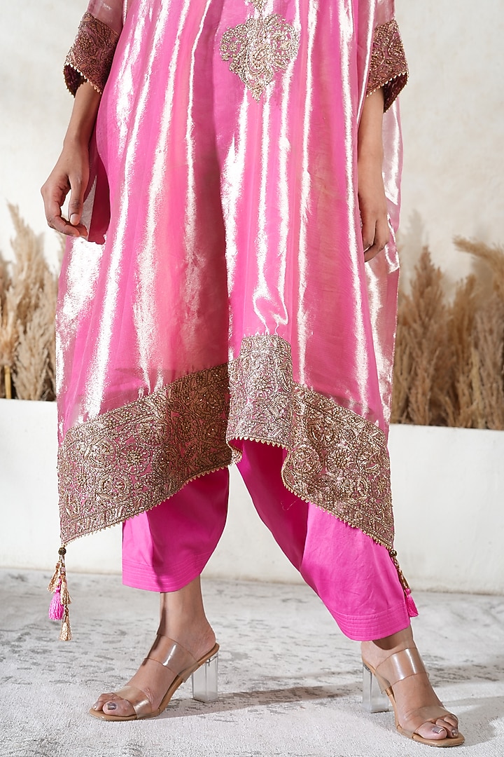 Metallic Pink Tissue Embroidered Kaftan Set by Vedika Soni at Pernia's Pop Up Shop
