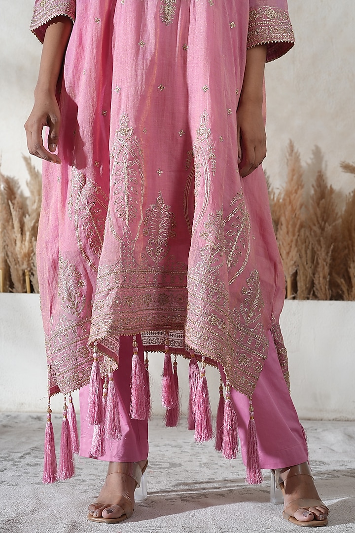 Pink Chanderi Tissue Embroidered Kaftan Set by Vedika Soni at Pernia's Pop Up Shop