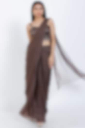 Umber Brown Tabby Silk Draped Saree Set by vedangi agarwal