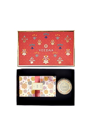 Multi Colored Victorian Tea Rose Candle & Diffuser Set by VEEDAA