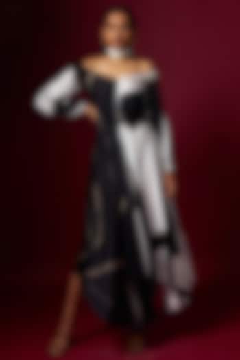 Black & White Satin Abstract Printed Off-Shoulder Draped Vacation Dress With Belt by Vedika M at Pernia's Pop Up Shop
