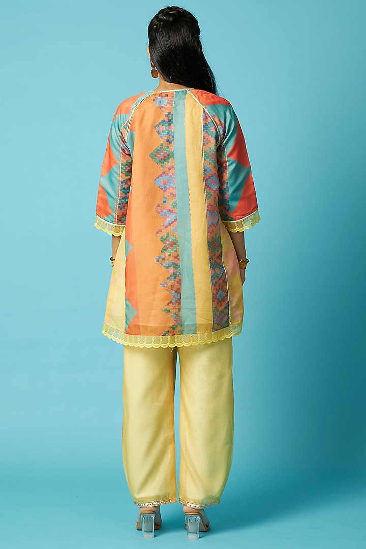 Multi-Colored Chanderi Geometric Printed Kurta Set by Vedika M at Pernia's Pop Up Shop